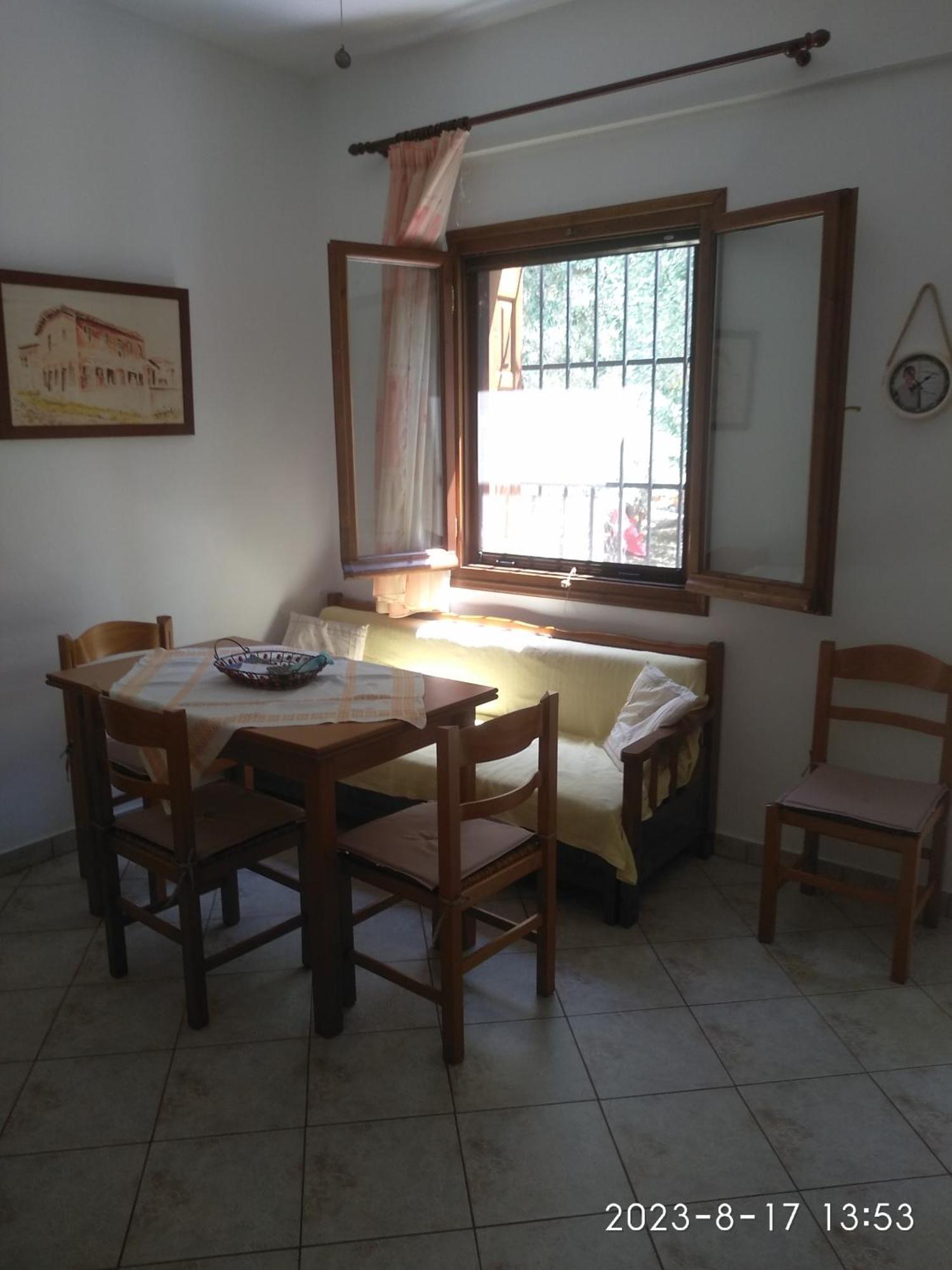 The Small House In The Olive Grove Lefokastro Exterior foto
